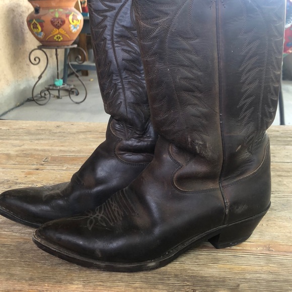 SOLD - Basic brown boots - Picture 3 of 4